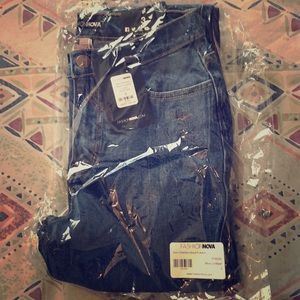 Fashion nova don’t distress about it Jean size 3